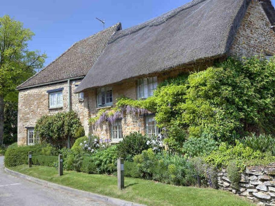 Appartement Cosy Retreat In The Heart Of The Cotswolds. à Chipping Norton Extérieur photo